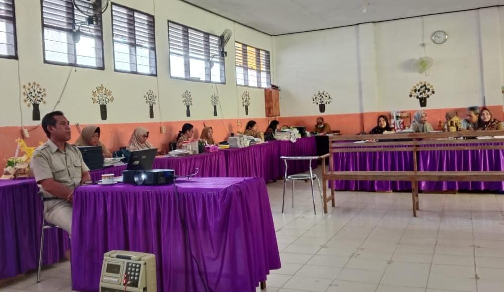 Minimalisir Kendala Guru Saat Mengajar, SMPN 7 Palopo Rapat dengan Pengawas Dinas Pendidikan