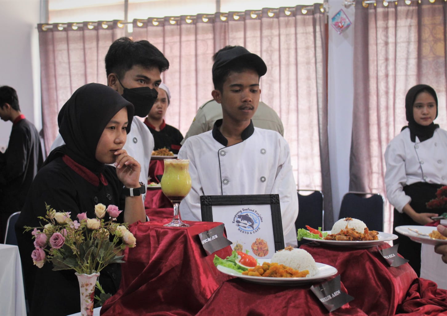 Praktekkan Hasil PKL Enam Bulan, Siswa Tata Boga SMKN 1 Palopo Olah Masakan Seperti Hotel Bintang Lima