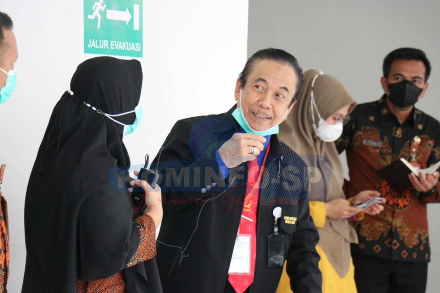 Tim Surveior KARS Puji Simulasi Code Red dan Code Blue RSUD I Lagaligo
