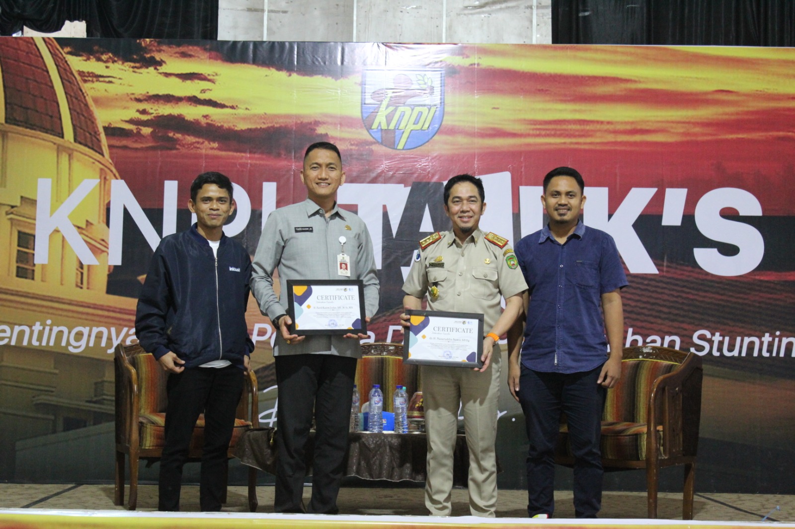 FKJ-dr Nasar Tampil Bareng di KNPI Palopo Talk’s