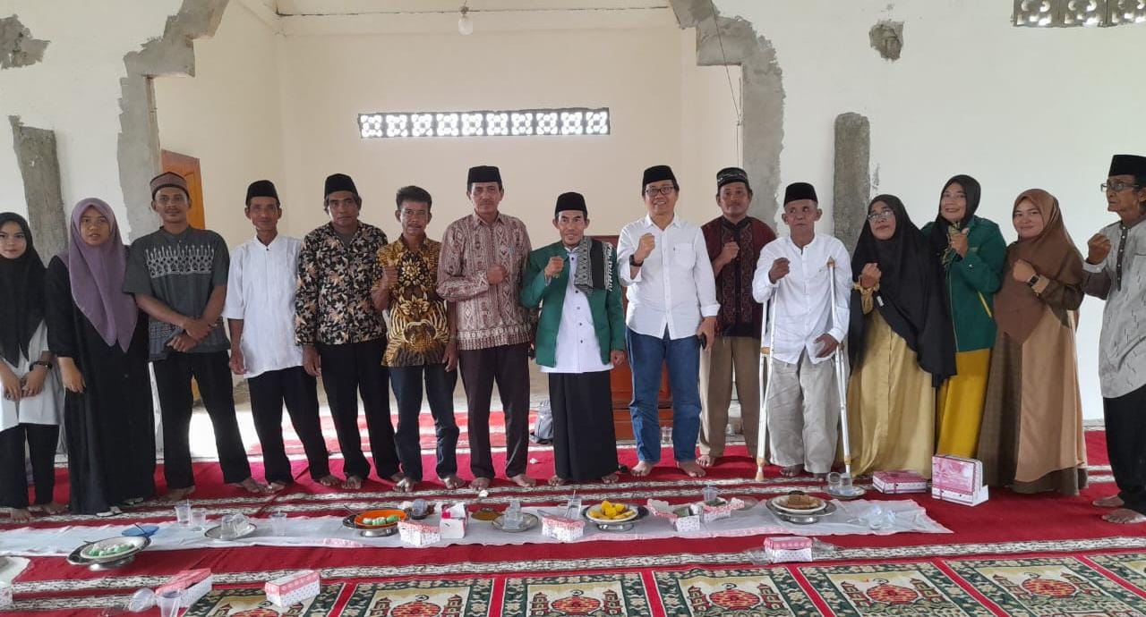 Suaib Mansur Peringati Isra Mi’raj di Malangke Barat