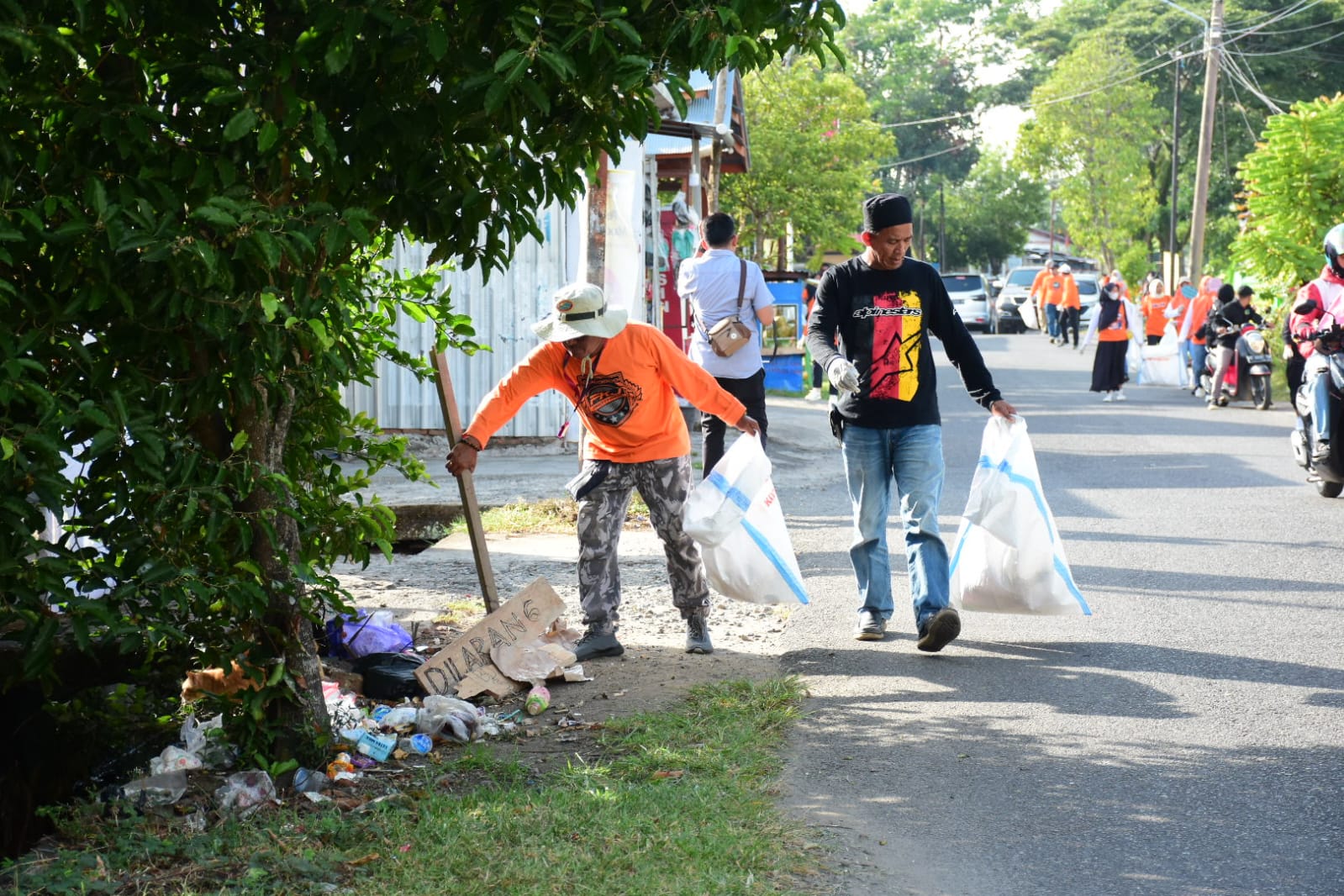 Hari Peduli Sampah Nasional 2023, Walikota Palopo Perintahkan ASN Ikut Kerjabakti : Harus Jadi Panutan Masyarakat