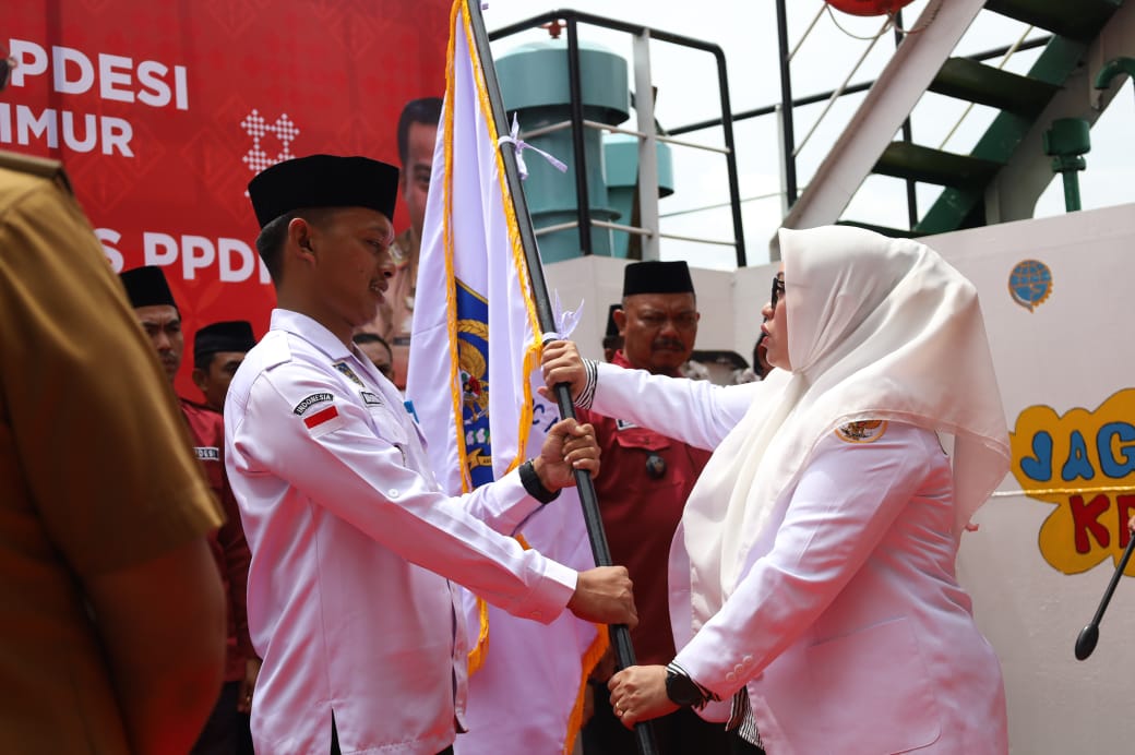 Ketua APDESI Lutim Dilantik, Budiman Minta Sukseskan Program ‘Peduliki Saya Jagaki’