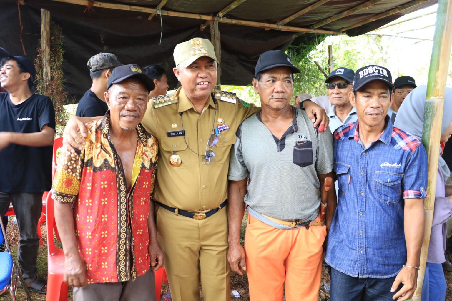 Di Acara Padungku, Budiman Membaur Bersama Warga Ledu-ledu