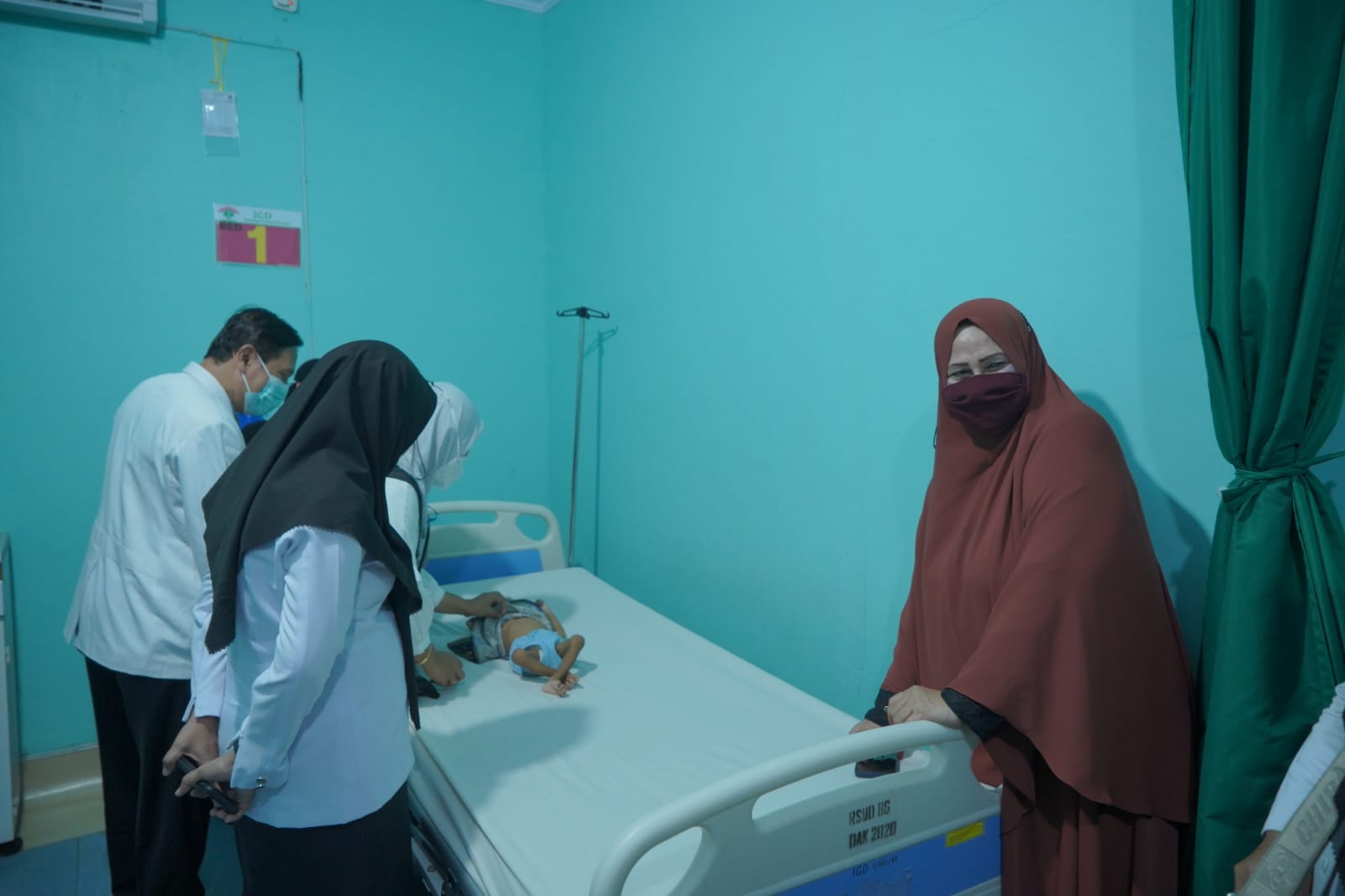 Dengar Ada Bayi Gizi Buruk di Luwu, Hayarna Basmin Langsung Bawa ke Rumah Sakit