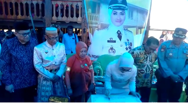 Resmikan Rumah Adat Kombong Pitu Masapi, Ini Harapan Bupati Luwu Utara