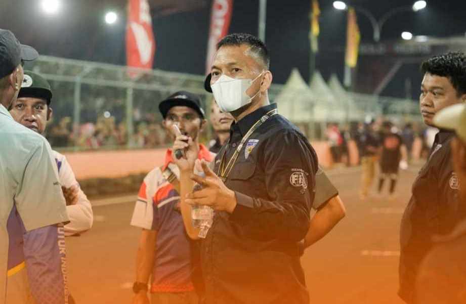 Membludak! Puluhan Ribu Warga Se-Luwu Raya Hadiri Kejurnas Motoprix Palopo Night Race, Rusdi Masse-FKJ Turun Langsung Atur Penonton