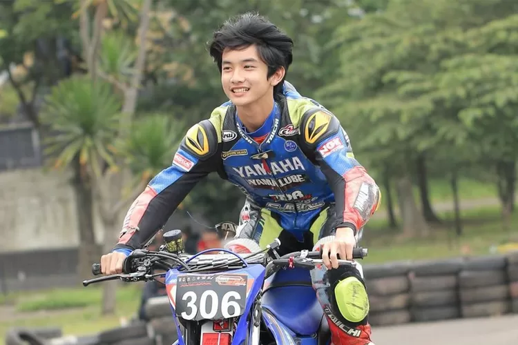 Felix, Pembalap Ganteng Idola Gadis-Gadis Ikut SCR di Sirkuit Ratona, Katanya: Walikota Palopo Sudah Hadirkan ‘Surga’ Bagi Pembalap