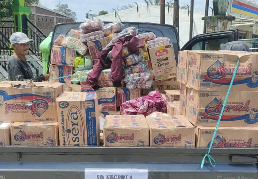 Kolaborasi Orang Tua dan Sekolah, SDN 1 Lalebbata Salurkan Bantuan untuk Korban Banjir di Luwu