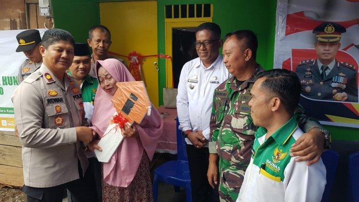 Anak Lumpuh Layu, Warga Palopo Ini Bersyukur Rumahnya Dibedah Polres dan Baznas, Kini Layak Huni… Tonton Videonya