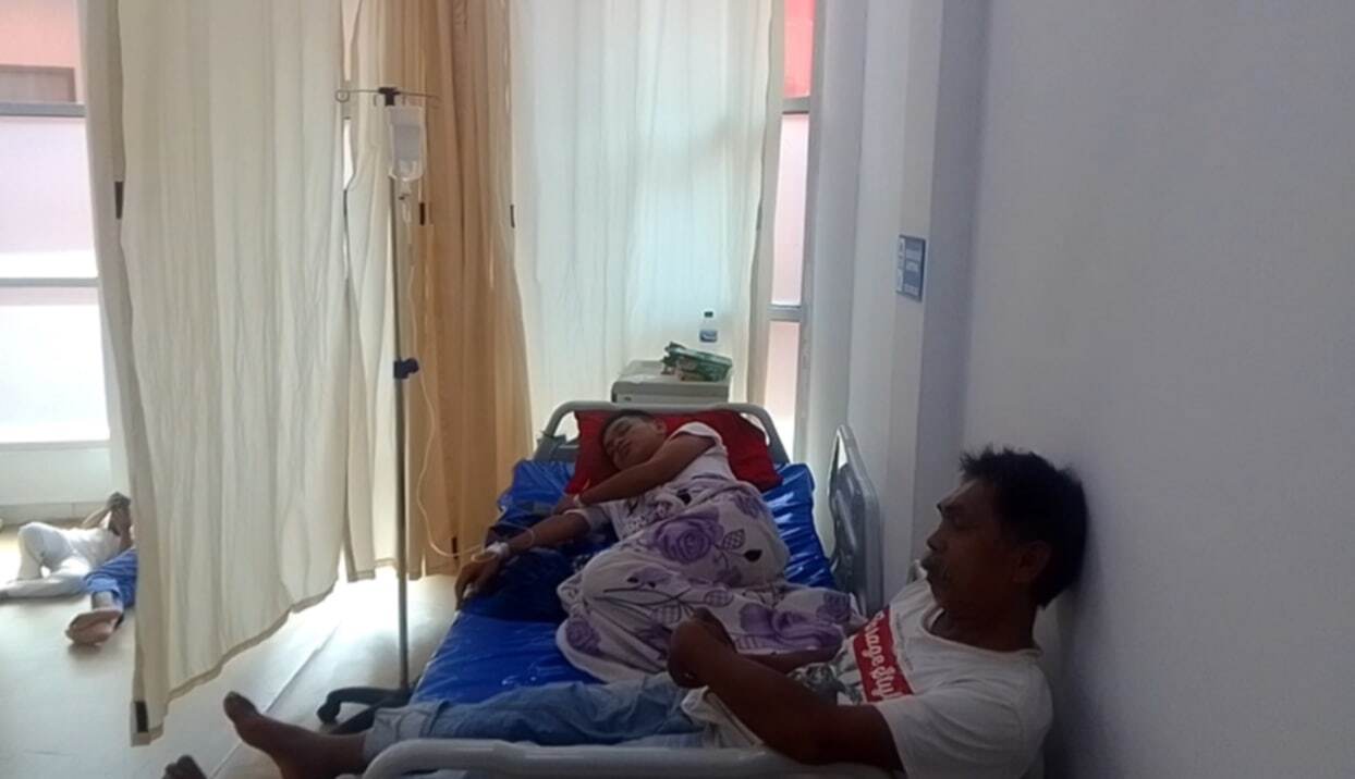 Korban Keracunan Massal Usai Makan Gado-Gado di Walenrang Utara Terus Bertambah, Sudah Capai 60 Orang
