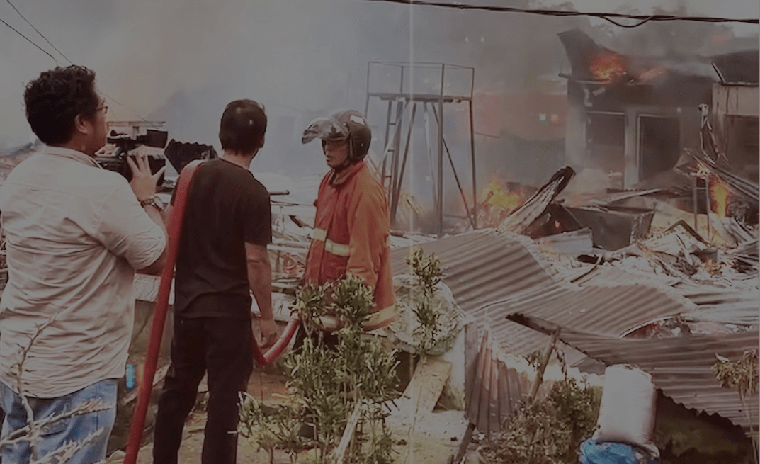 Video Empat Rumah Terbakar di Toraja Utara