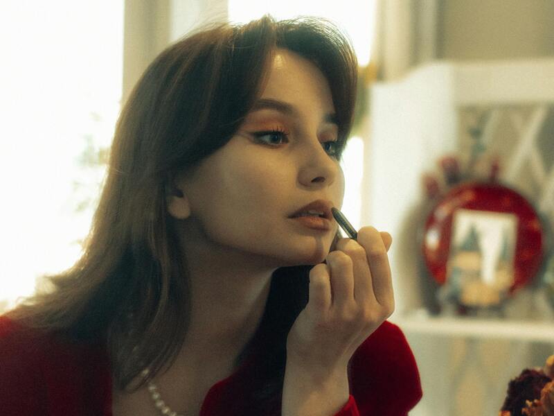 Cocok untuk Kulit Berminyak! 6 Rekomendasi Foundation untuk Kulit Berminyak Tampilan Tahan Lama