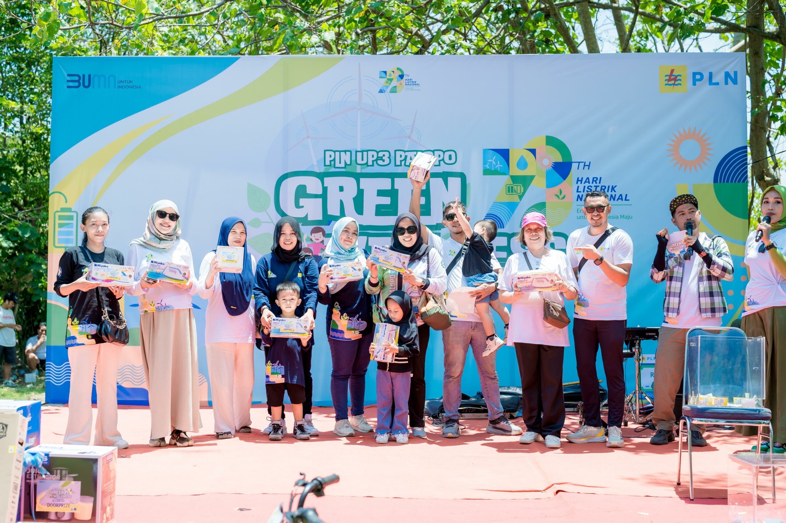 Memperingati Hari Listrik Nasional ,PLN UP3 Palopo Sukses Menjual 1.099 Sertifikat REC dan Mengurangi Emisi Karbon