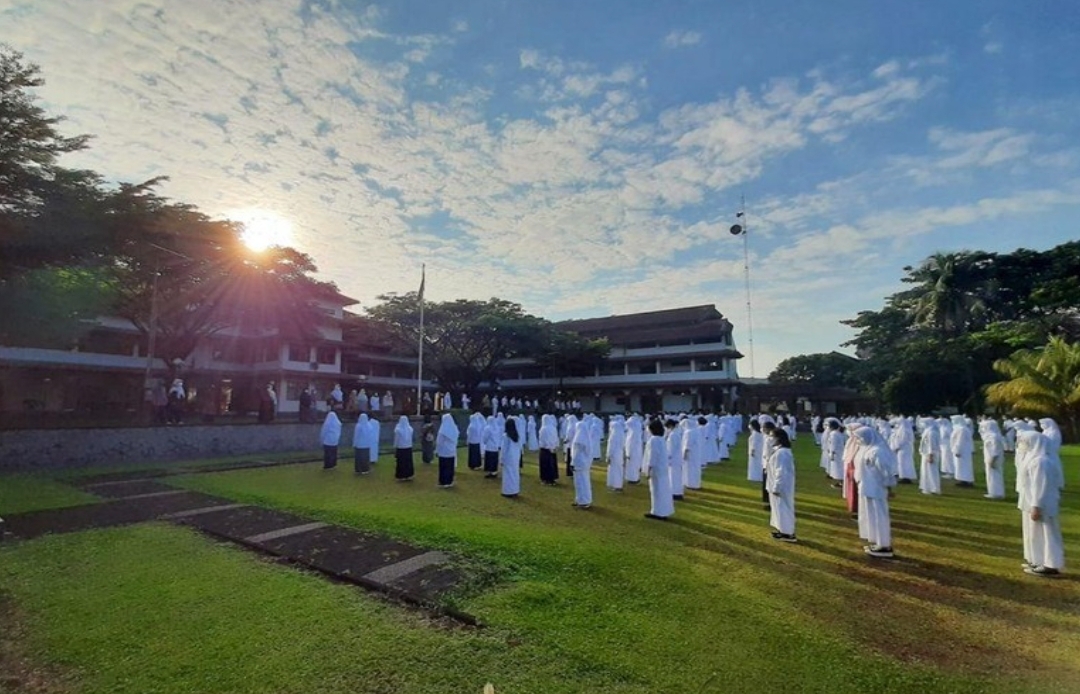 Besaran Biaya Pendaftaran SMA yang Perlu Dipersiapkan Orang Tua