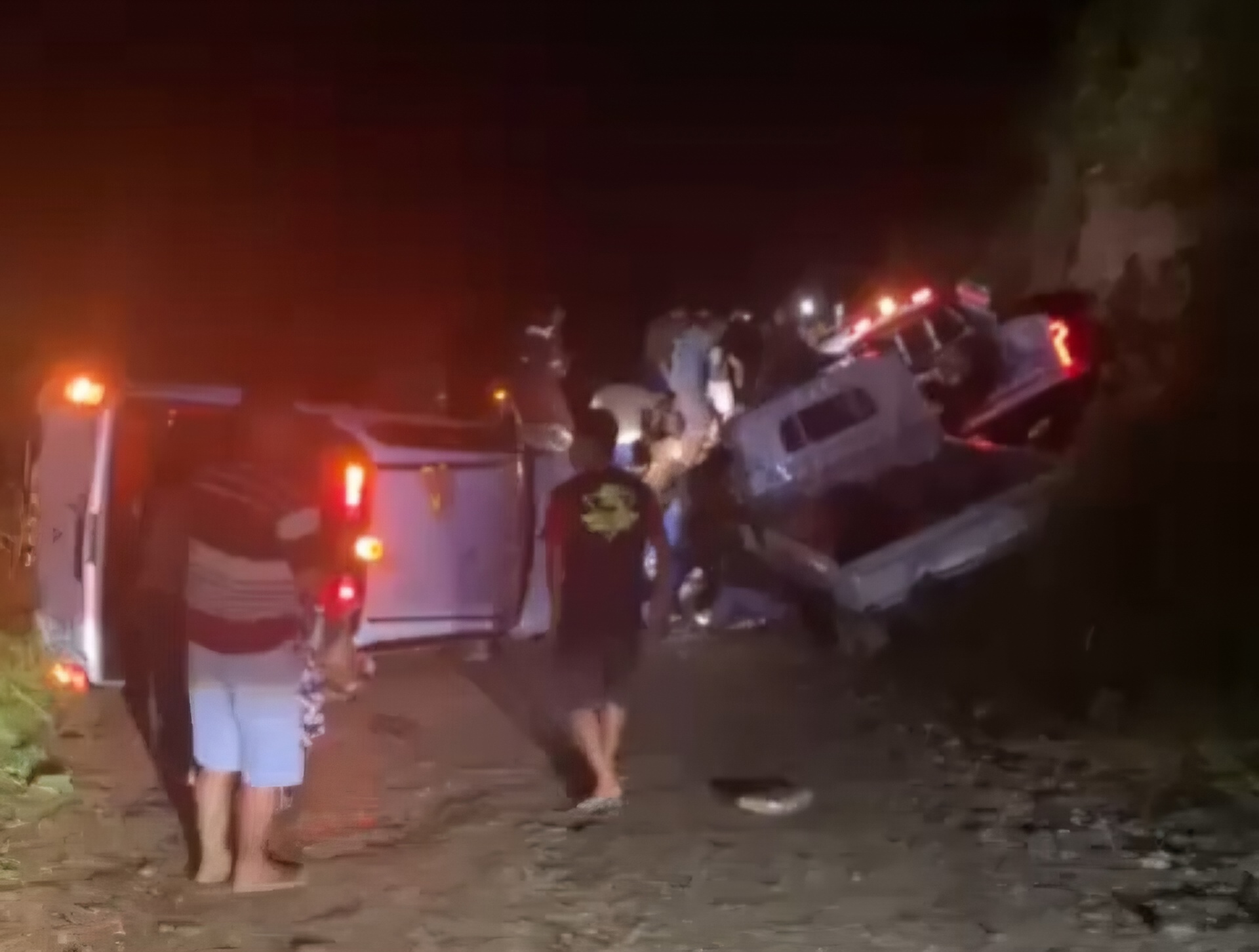 Mobil Mitra Proyek PT Masmindo Tertimpa Longsor di Desa Rante Balla Luwu