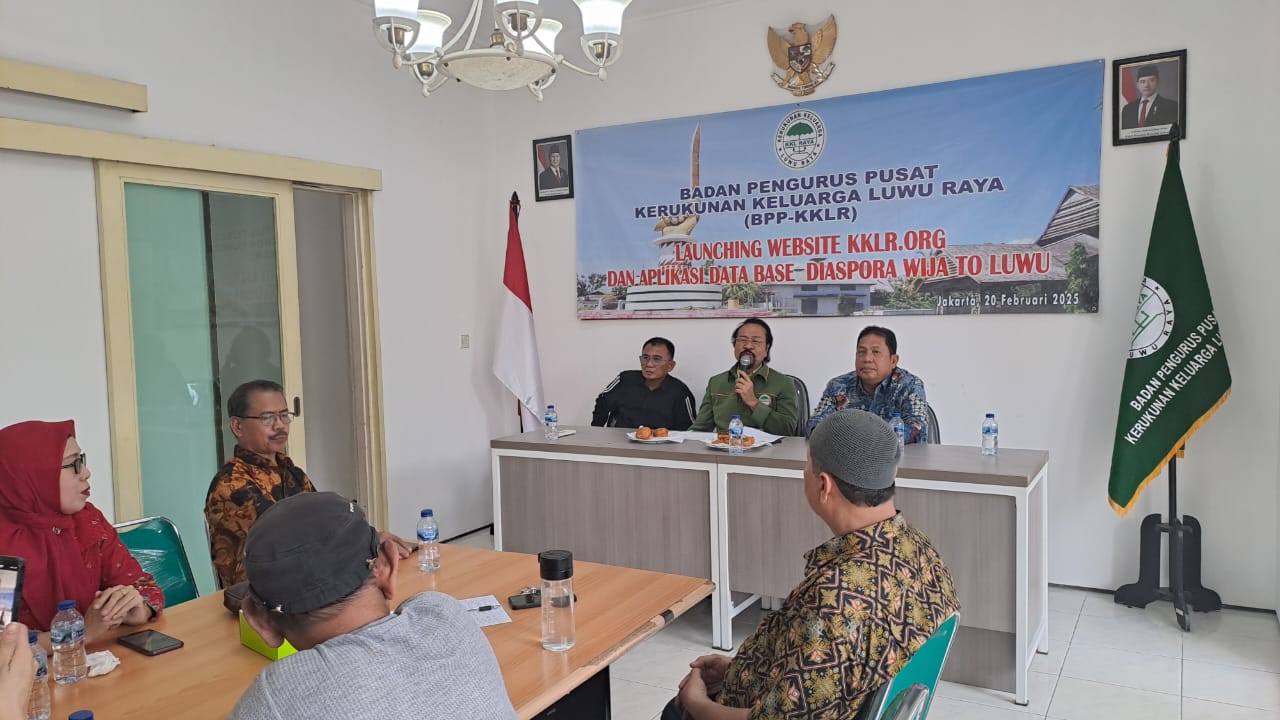 Keren! Ketum KKLR Arsyad Kasmar Luncurkan Website dan Aplikasi Database Diaspora Wija to Luwu