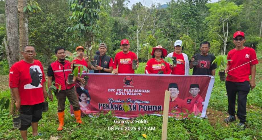 Peringati HUT ke-52, DPC  PDIP Palopo Tanam 1.000 Bibit Durian Musangking dan Otong