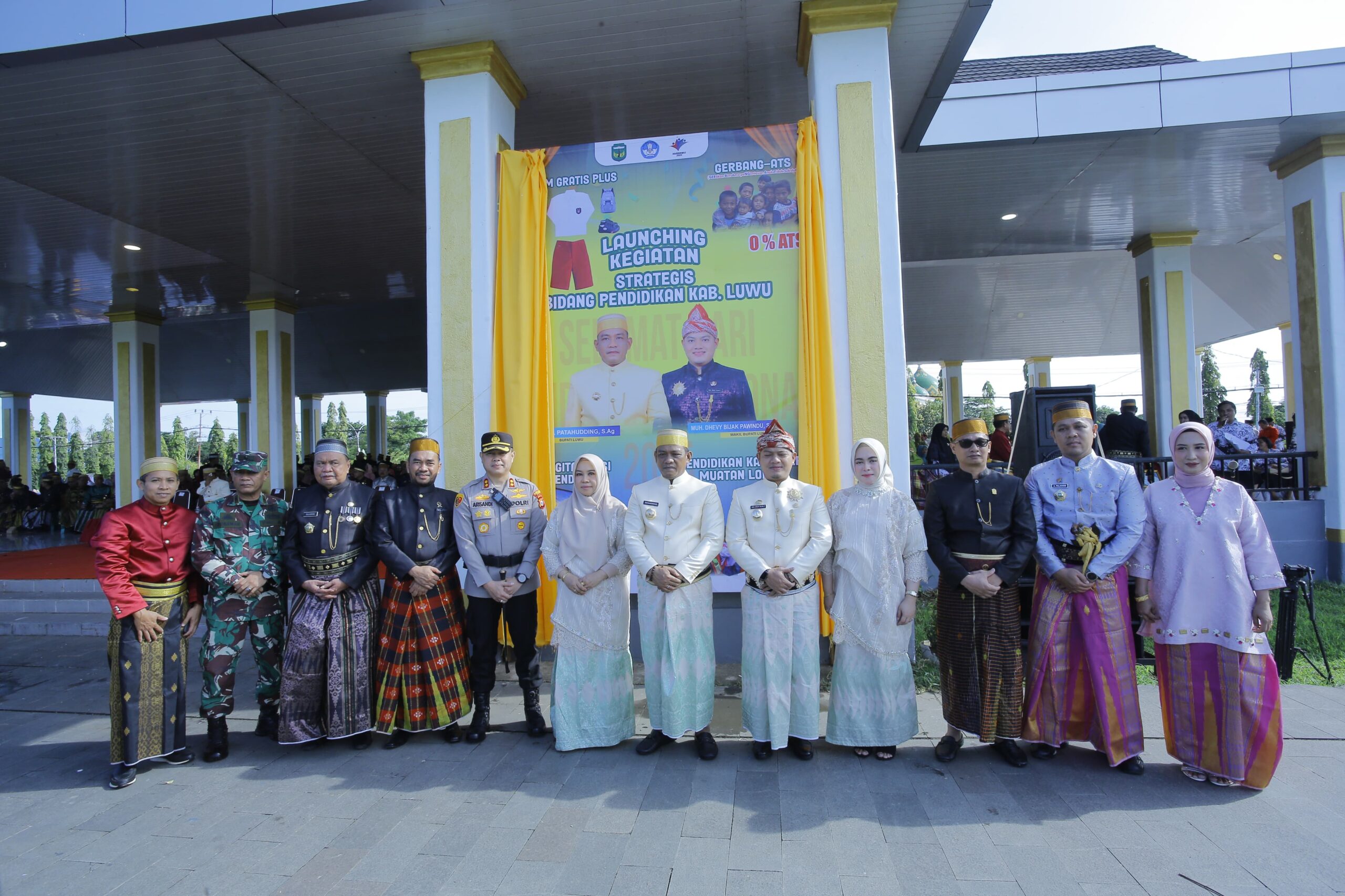 Pemkab Luwu Gratiskan Seragam dan Tas Sekolah untuk Pelajar SD-SMP di 2025