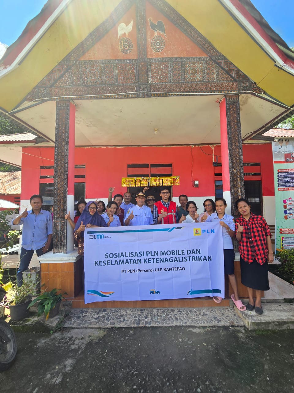 PLN ULP Rantepao Sosialisasikan Aplikasi PLN Mobile dan Ketenagalistrikan di Lembang Pata’padang
