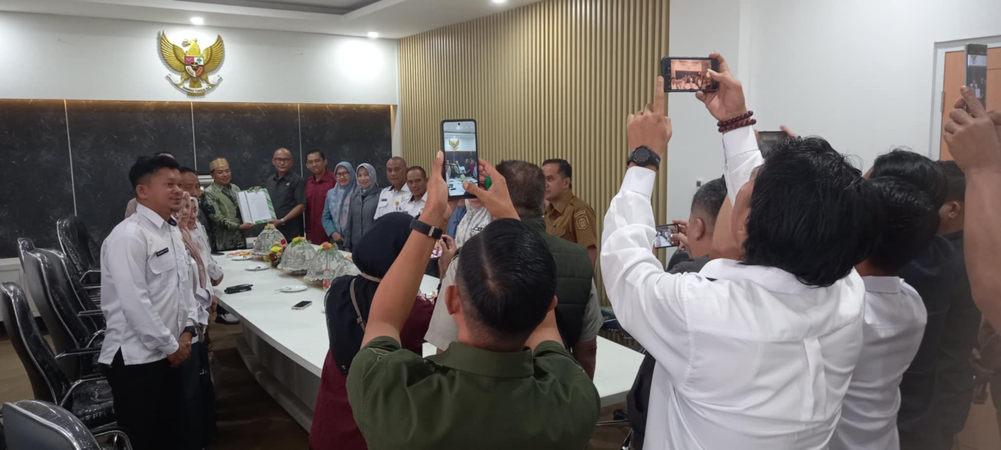 DPRD Paripurnakan Naili-Ome Walikota dan Wakil Walikota Palopo, Darwis: Semoga Pelantikan Bisa Secepatnya