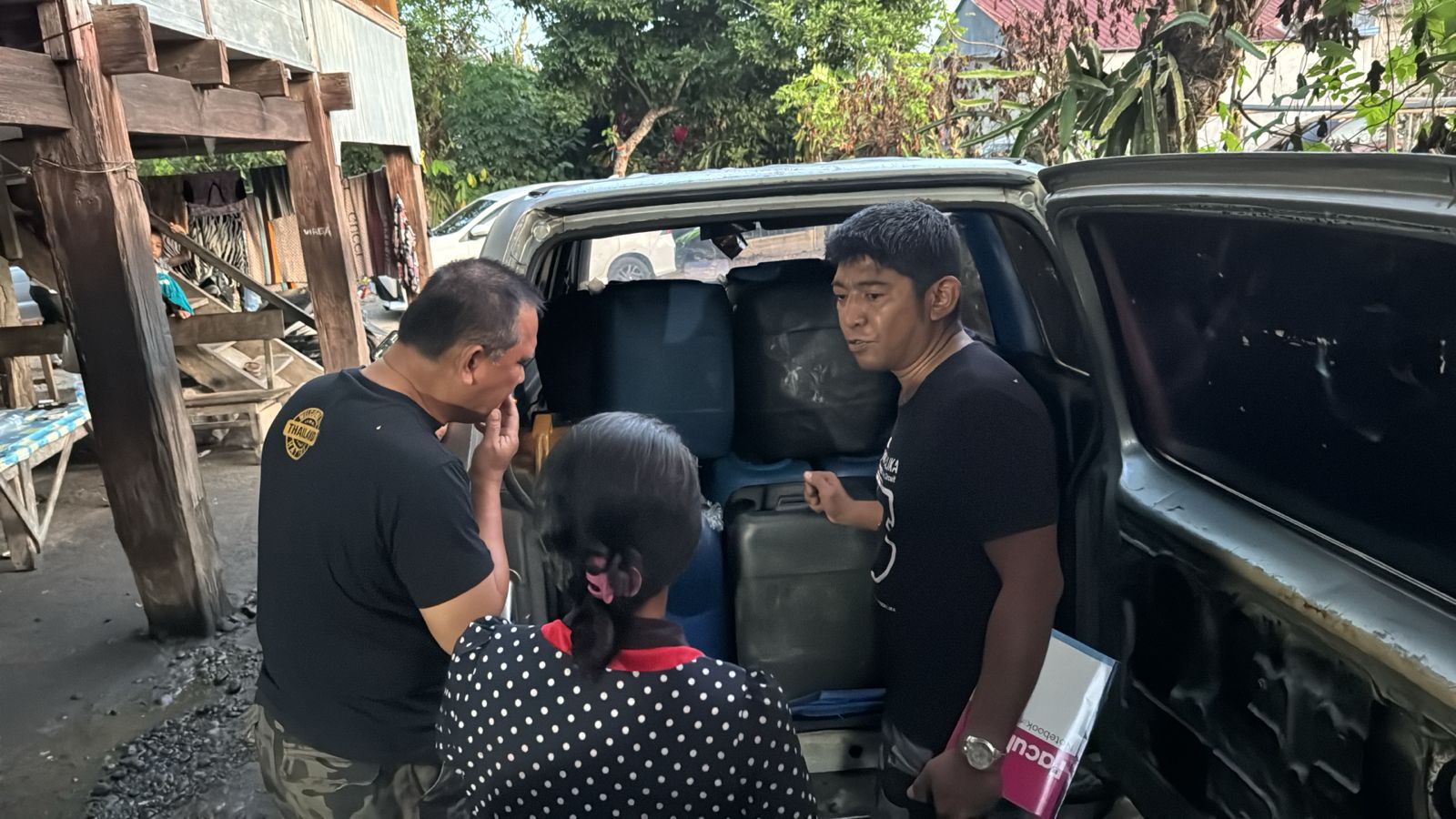 Polres Palopo Bongkar Penimbunan Solar Subsidi di Telluwanua, 7.429 Liter Diamankan