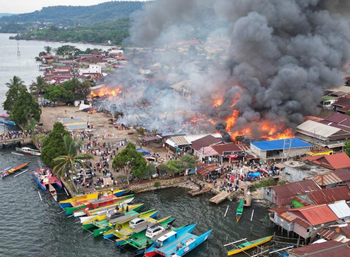 Duka di Bumi Batara Guru, 46 Rumah Hangus di Sorowako, 200 KK Mengungsi