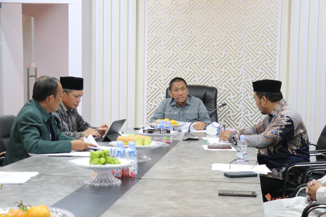 Enam Draft Strategi Baznas, Bupati Irwan Tegaskan Percepatan Zakat Bagi ASN