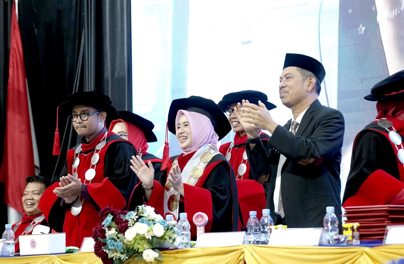 Lanjut Pendidikan, Rektor UMB Siapkan Beasiswa Rp1,8 Miliar Bagi Alumni