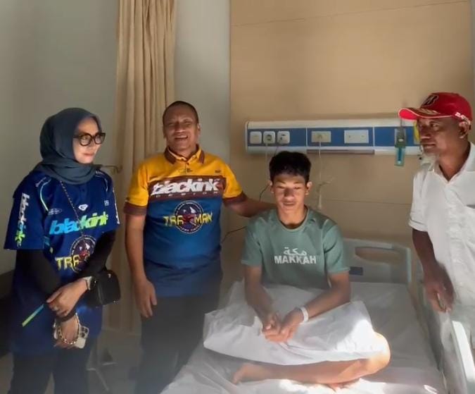 Bupati Irwan Bachri Jenguk Pembalap Asal Lutim, Terjatuh di Sirkuit Mandalika