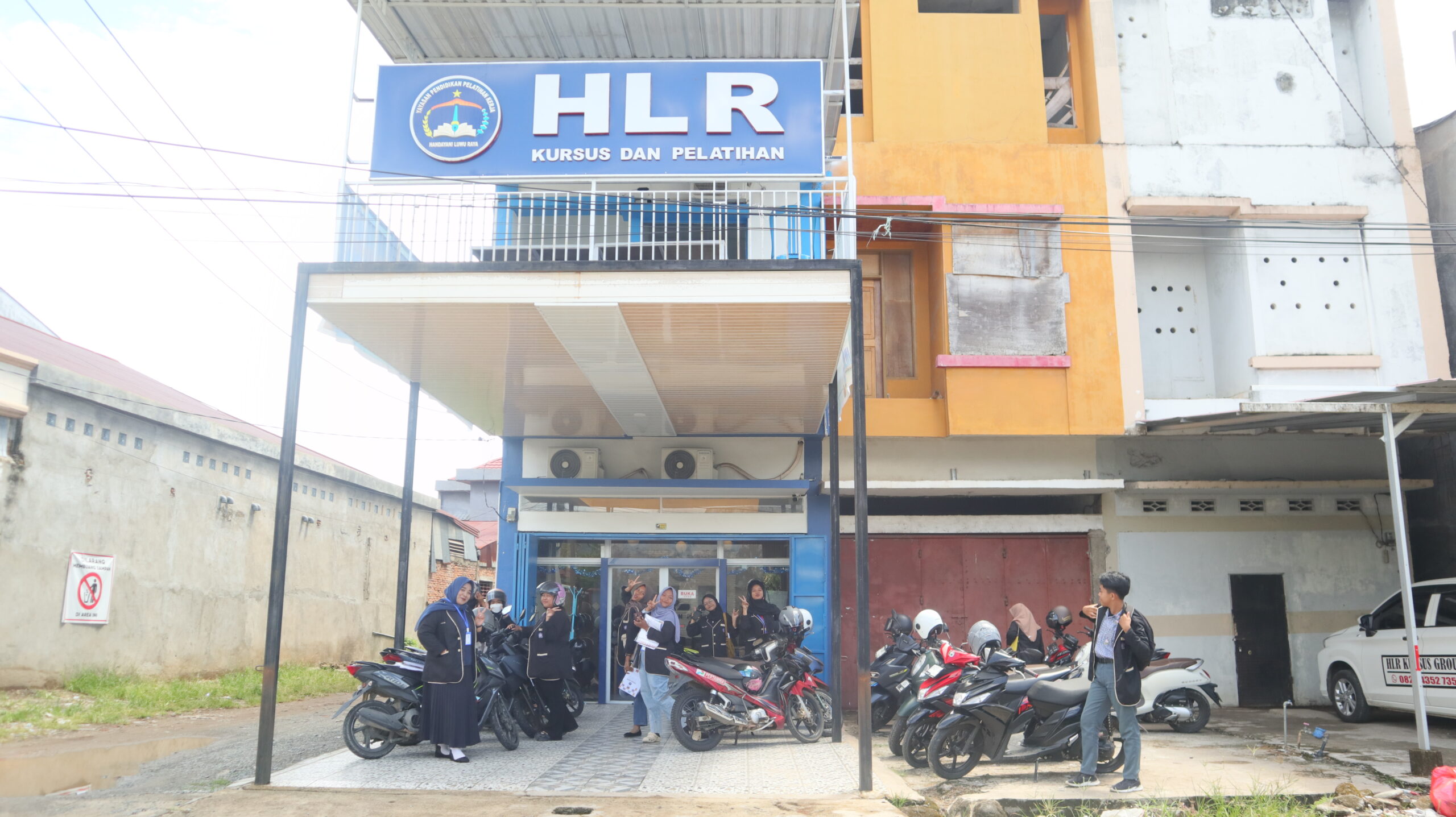 Meriahkan HUT, Handayani Luwu Raya Beri Diskon Besar-Besaran Kursus Mengemudi dan Komputer
