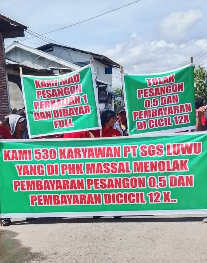 Tolak Pesangon Dibayar Setengah dan Cicil 12 Kali, Ratusan Karyawan Eks Panply Kembali Demo