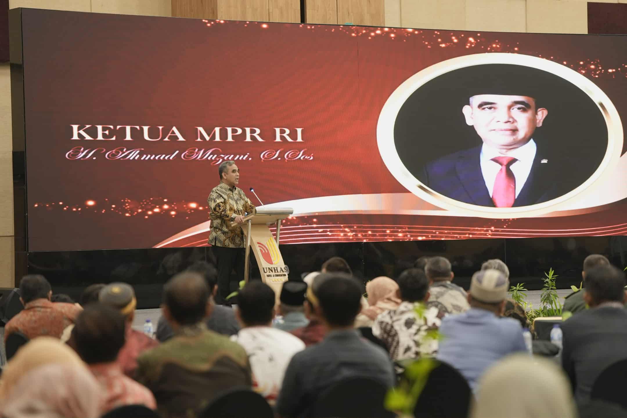 Seminar Nasional dan Temu Tokoh KB PII KTI Berlangsung Meriah