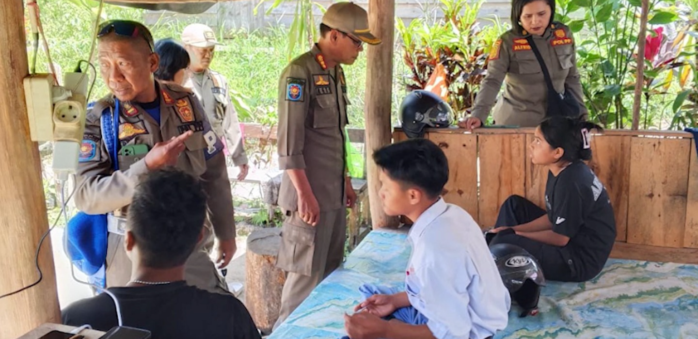 Nongkrong dan Merokok Saat Jam Sekolah, Puluhan Pelajar di Tana Toraja Terjaring Razia Kasih Sayang