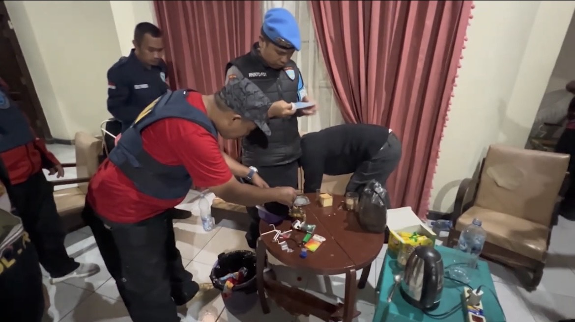 Oknum Polisi di Tana Toraja dan Teman Perempuannya Terjaring Razia Narkoba di Wisma, Tes Urine Positif Nyabu