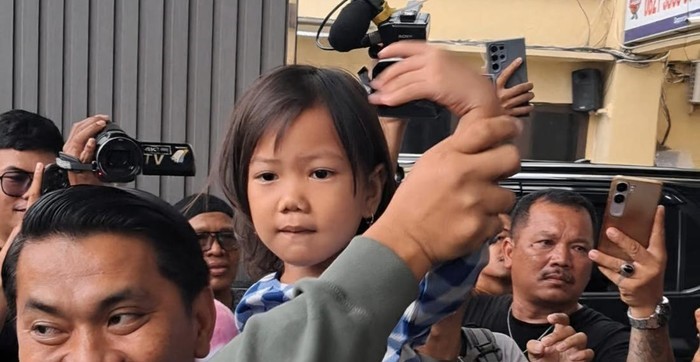 Bilqis, Balita Korban Penculikan Tiba di Makassar, Disambut Isak Tangis Keluarga