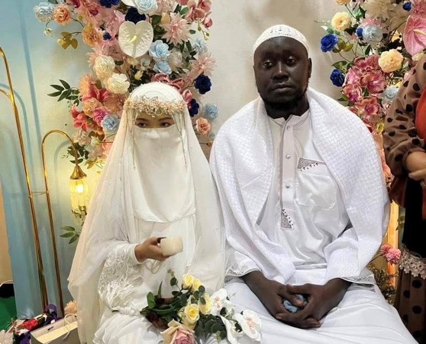 Dari Afrika ke Luwu, Malik Jok Persunting Alifah Walidan Hingga Pernikahannya Viral di Media Sosial, Netizen ‘Ributi’ Soal Malam Pertamanya