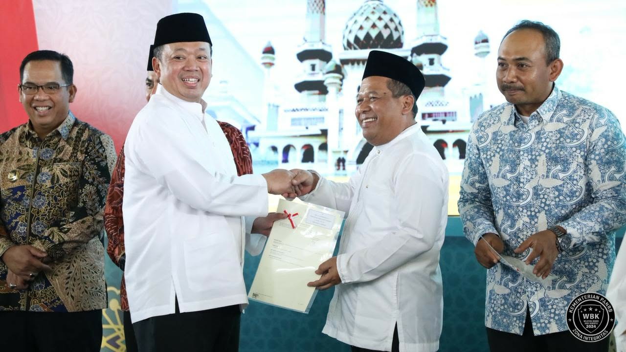 Serahkan 2.532 Sertipikat Tanah Wakaf dan Rumah Ibadah, Menteri Nusron Gagas Percepatan Sertipikasi melalui Kolaborasi