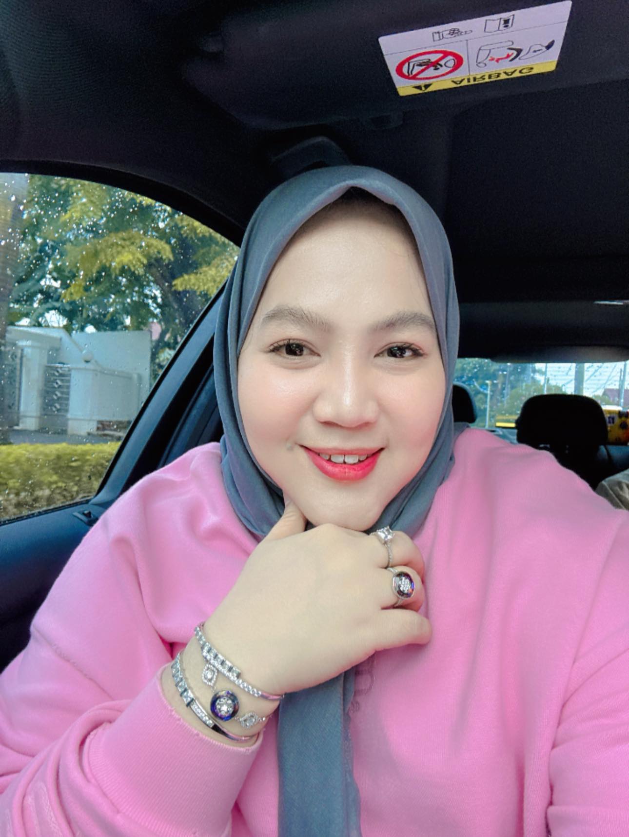Diberitakan Tersangka, Putri Dakka Bilang ‘Gemess Saya, Berhenti Nakal’… Ngaku Bingung dan Tantang Polda Perlihatkan Suratnya