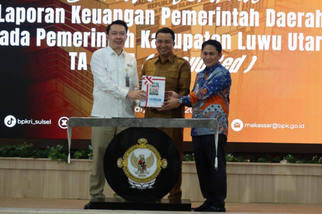 Ketua DPRD Lutra  Dampingi Bupati Serahkan LKPD Unaudited 2025 ke BPK
