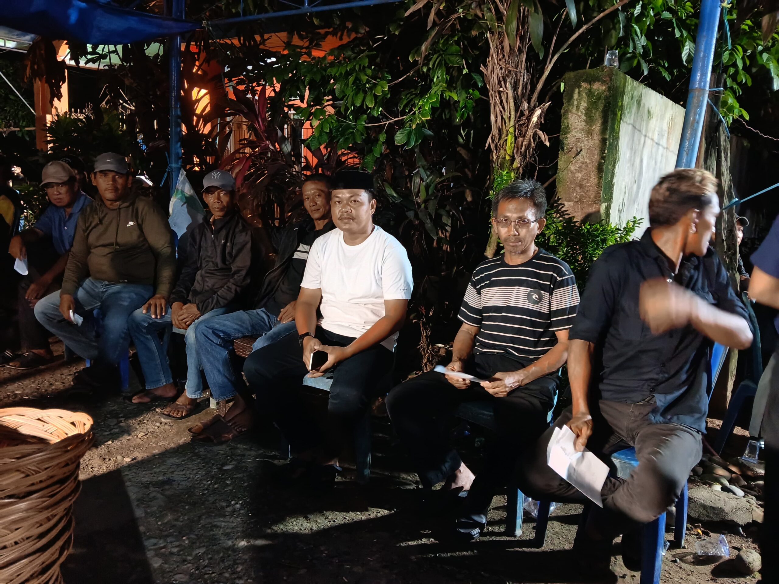 Tak Pandang Waktu, Legislator Demokrat Lutra Selalu Hadir di Momen Bahagia dan Duka Warga