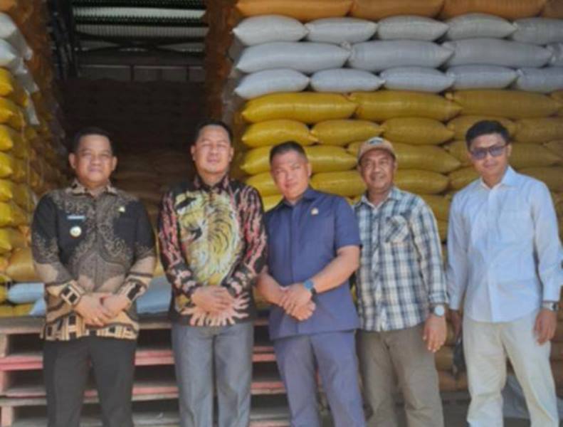 Capt. Unru Baso Pastikan Stok Beras Bulog Aman di Sulsel