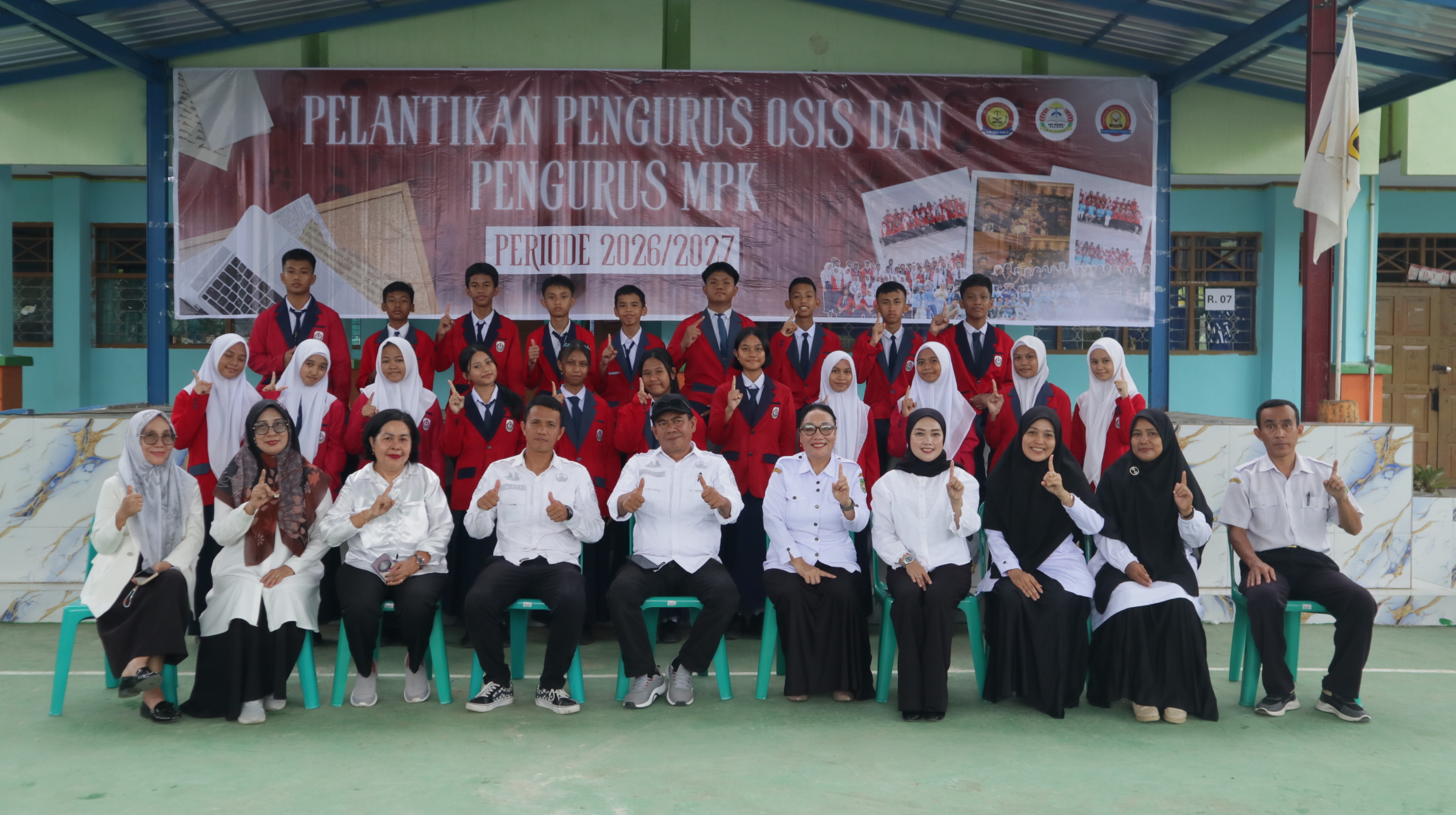Pengurus OSIS dan MPK SMPN 1 Palopo Dikukuhkan