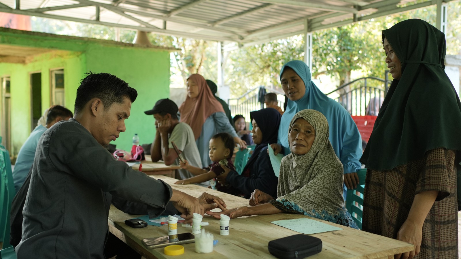 MDA Beri Layanan Kesehatan Gratis untuk 12 Desa di Latimojong