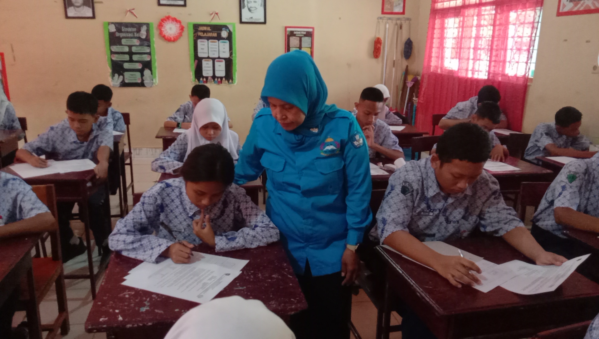 Cegah Kecurangan Saat UAS, SMPN 1 Palopo Terapkan Sistem Campur Siswa dari Dua Tingkatan Kelas
