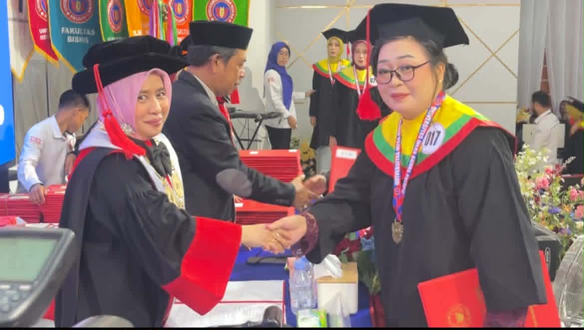 692 Lulusan Profesi Diwisuda, UMB Palopo Gelar Dies Natalis ke-17