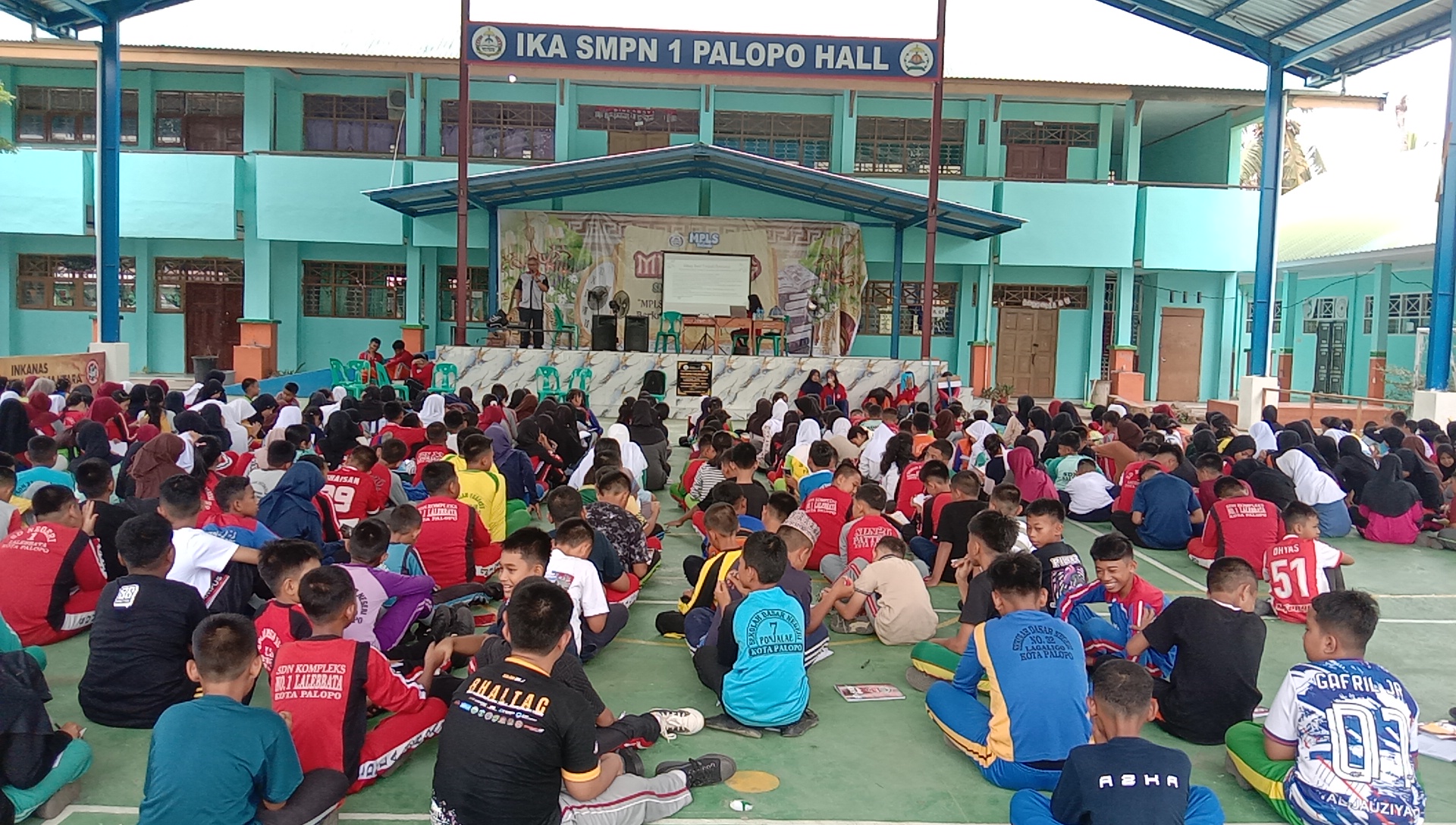 MPLS Digelar 5 Hari, SMP Negeri 1 Palopo Tanamkan Karakter, Kreativitas, dan Semangat Berprestasi Siswa Baru
