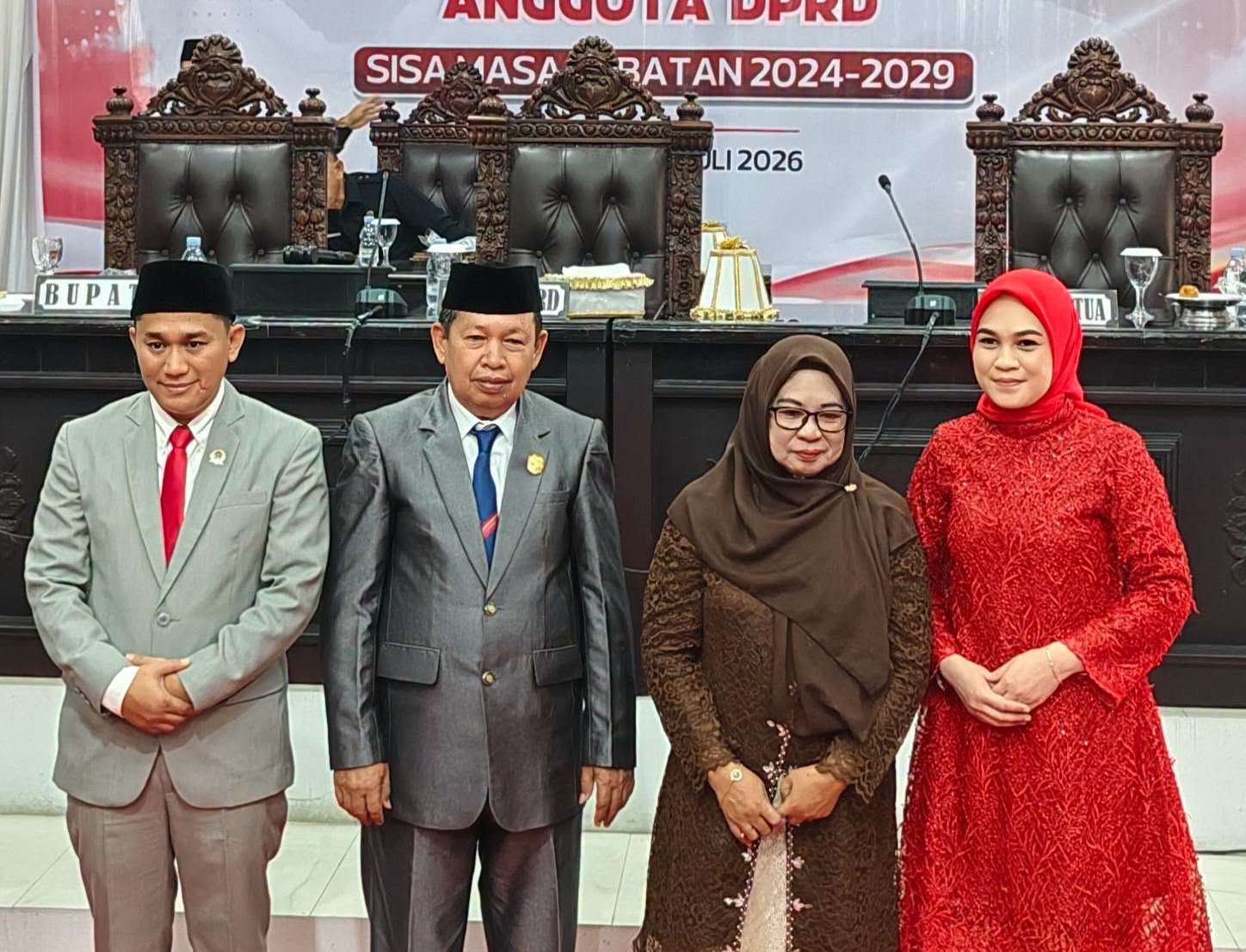 Andi Takdir Jufri Dilantik PAW Anggota DPRD Lutra, Husain: Selamat Mengemban Amanah Rakyat