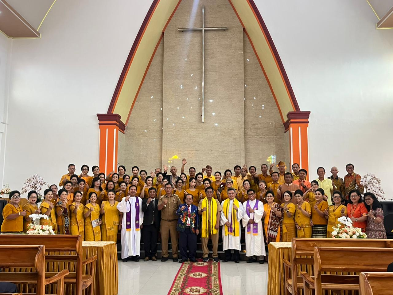 Pj Sekda Palopo Hadiri Penahbisan Gereja Kibaid Jemaat Palopo, Pembangunan Habiskan Rp3,3 Miliar