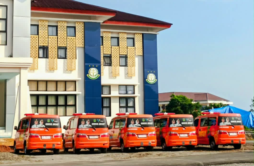 Kejari Lutim Sita 5 Unit Ambulans dan Dokumen di Rumah Erwin Sandi, Deri: Masih Pemeriksaan Sejumlah Saksi